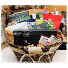 Gourmet Goodness Gift Basket - Sweet & Savory | NEW for the Fall/Winter 2024 Season